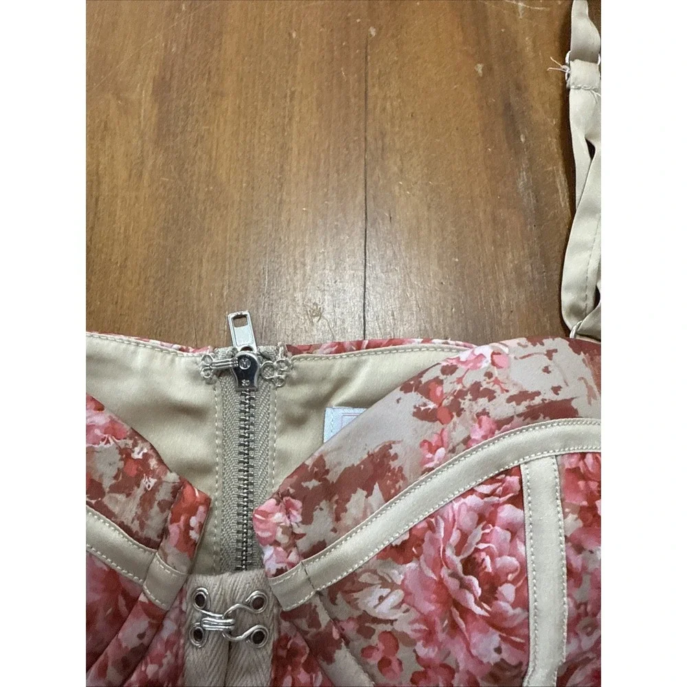 Oh Polly  Cropped Strappy Corset Top Womens Size 2 US Pink Floral - Picture 4 of 7